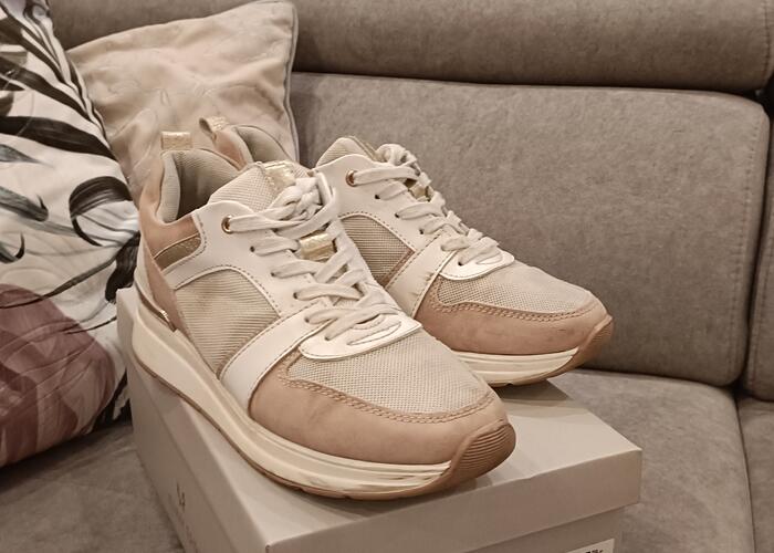 Grajewo ogłoszenia: Sprzedam rozmiar 39.